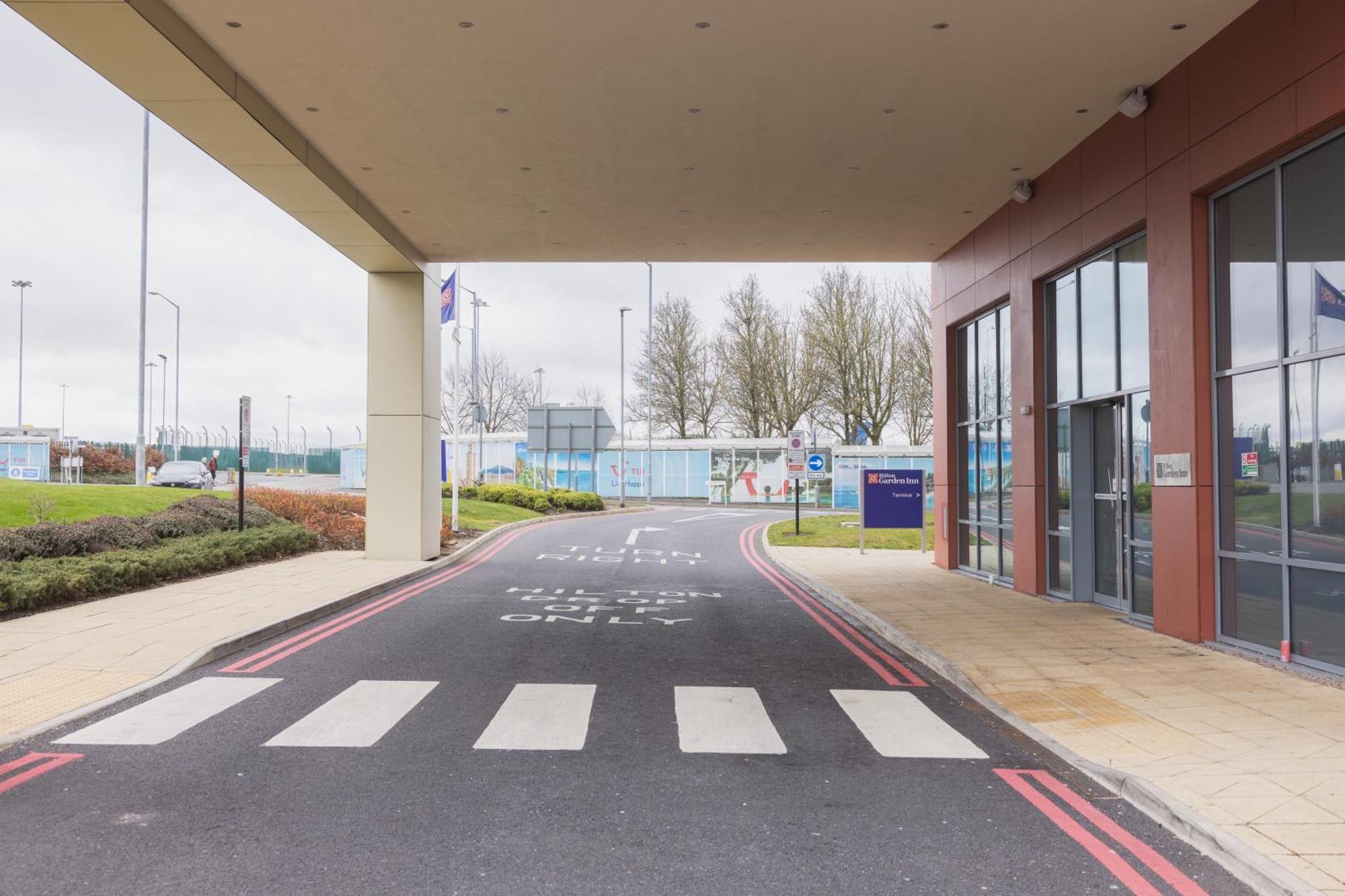 Hilton Garden Inn Birmingham Airport Uk Bickenhill Exterior photo